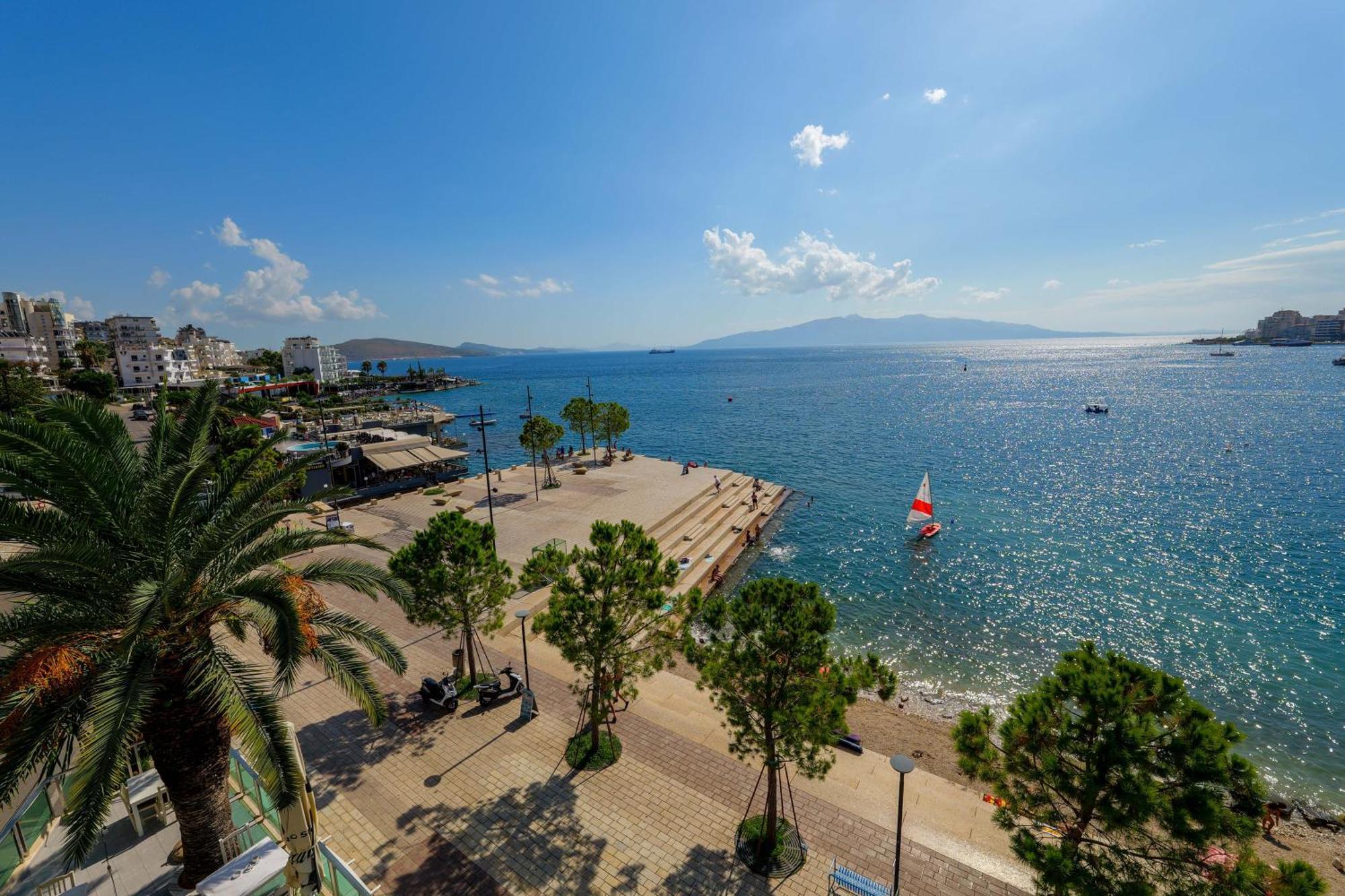 Hotel Summer Sarandë Esterno foto