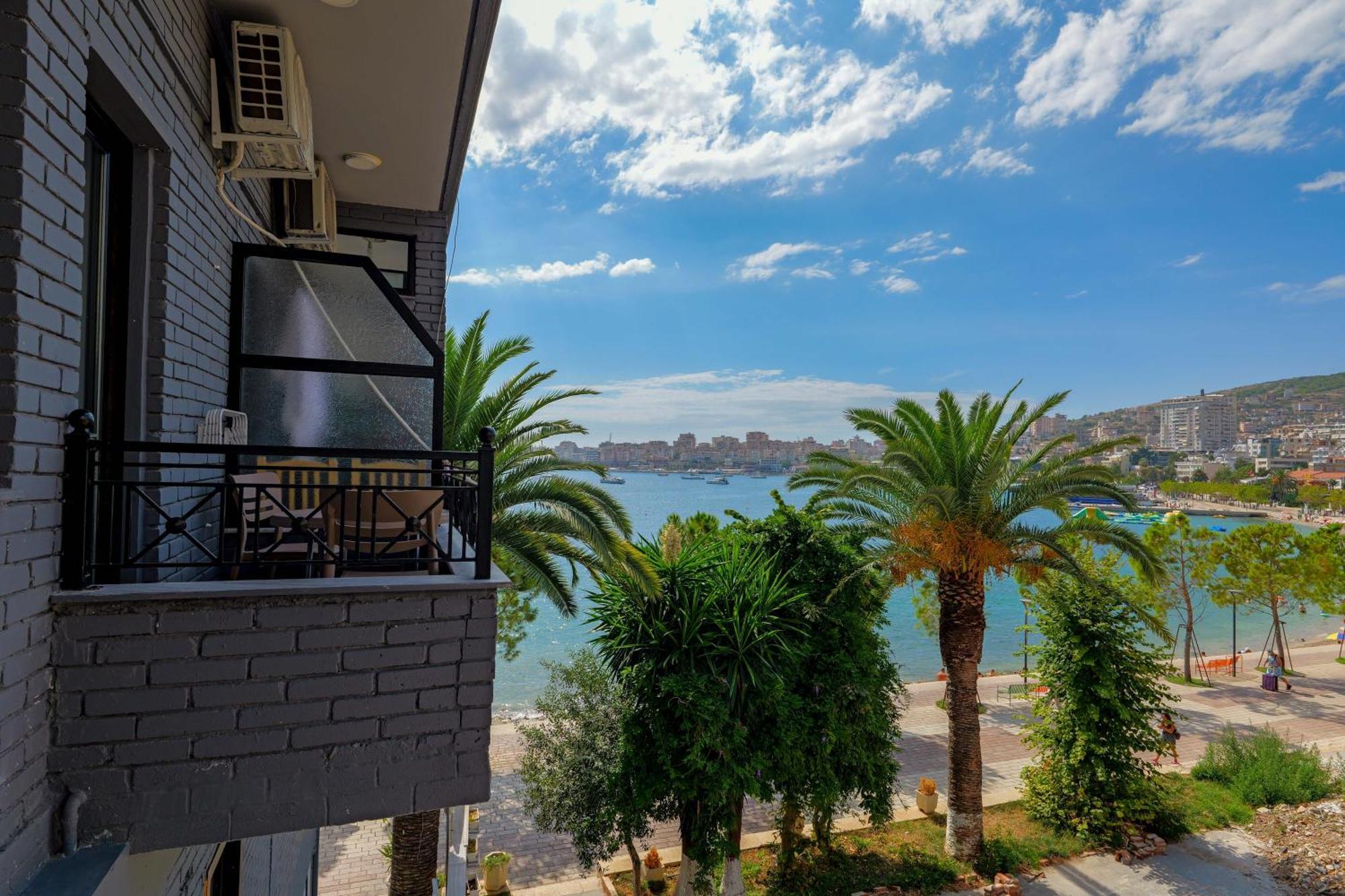 Hotel Summer Sarandë Esterno foto