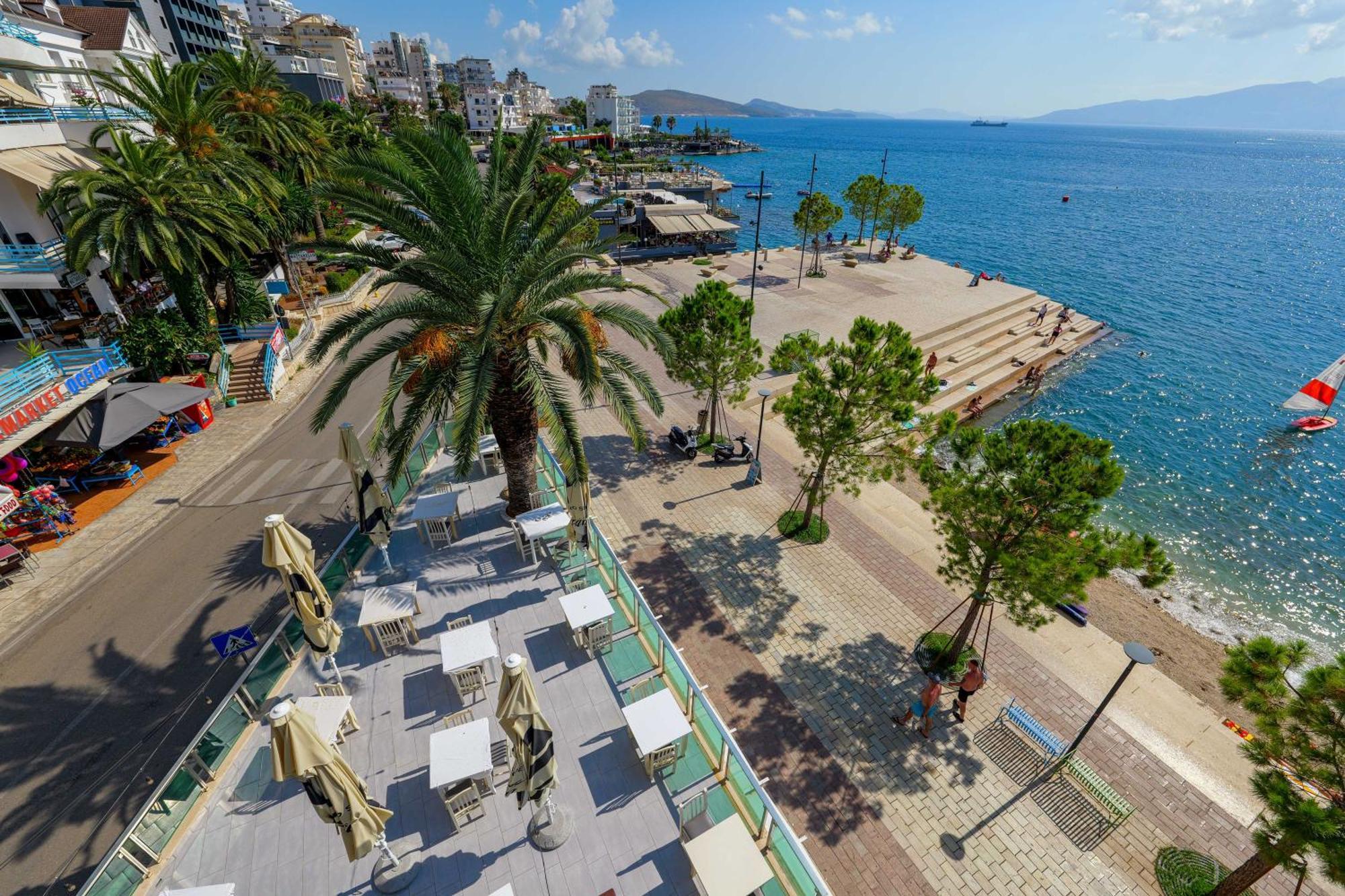 Hotel Summer Sarandë Esterno foto