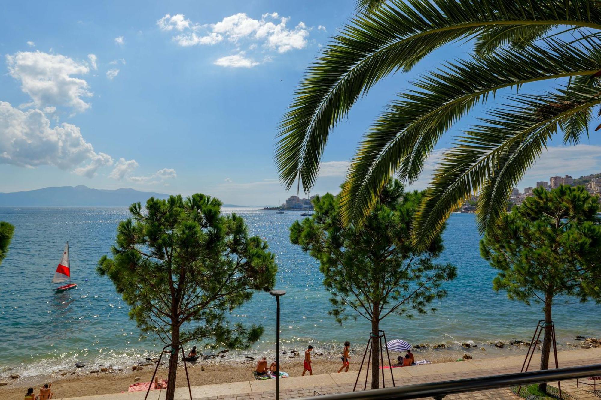Hotel Summer Sarandë Esterno foto
