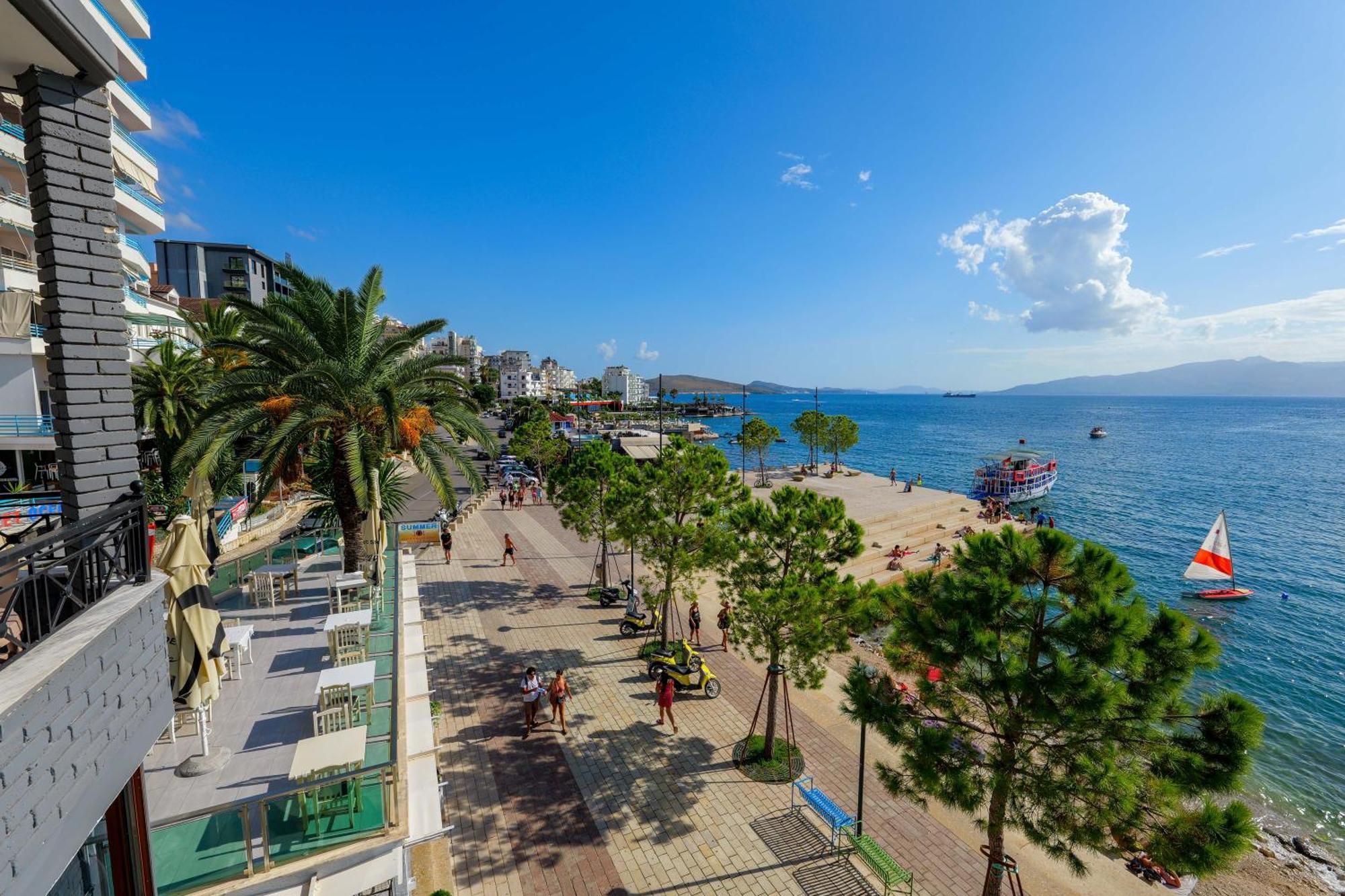 Hotel Summer Sarandë Esterno foto